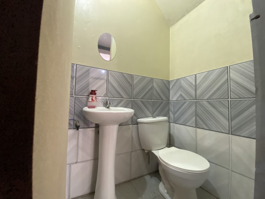 46E222B2-7BF6-417C-9CFA-A3FA43CC5C41