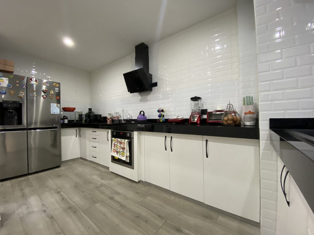 C578BE3D-9D47-4284-8A1F-EEA759CDA1B1